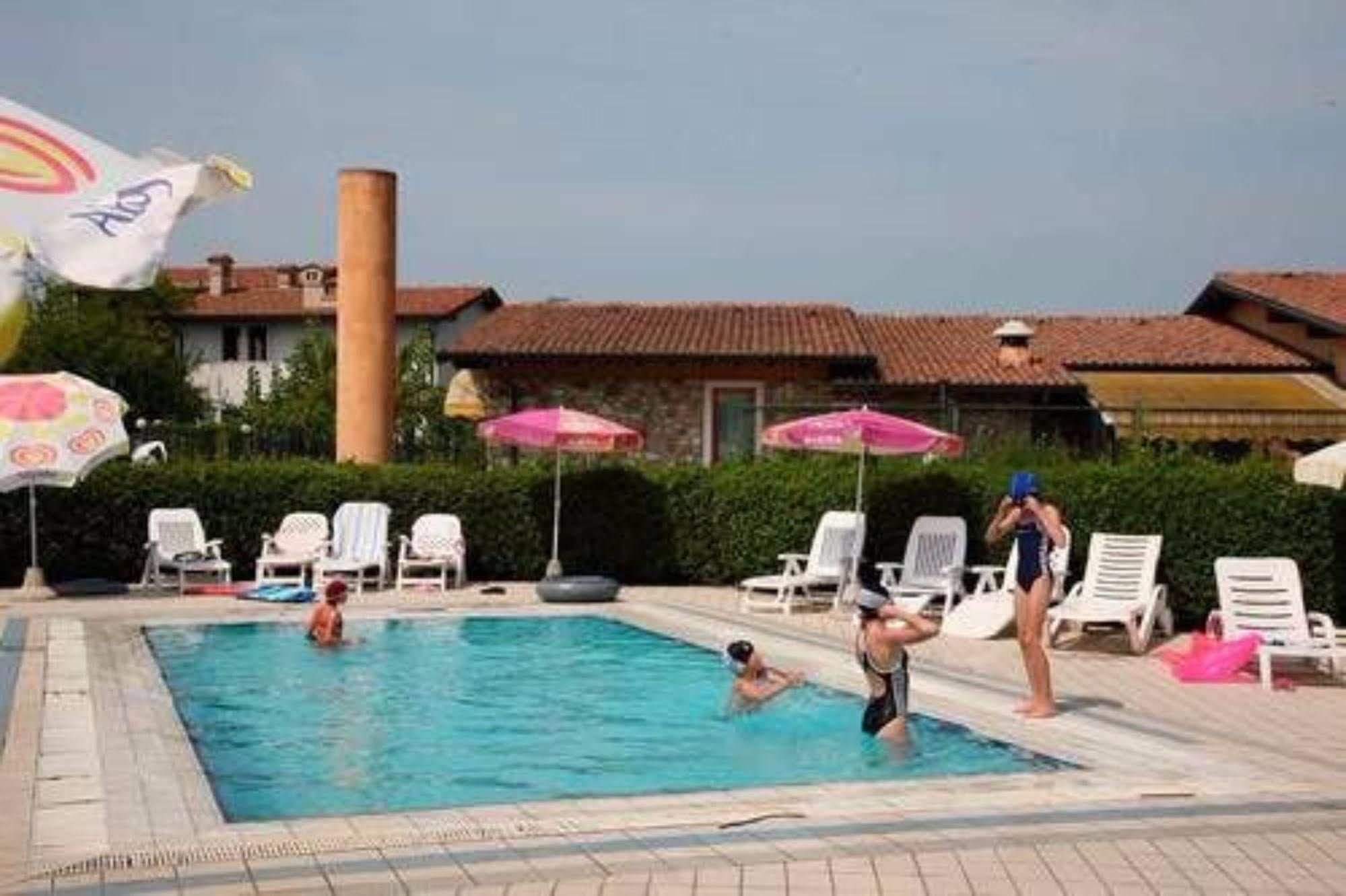 Hotel Residence Campi Tremosine Exterior photo
